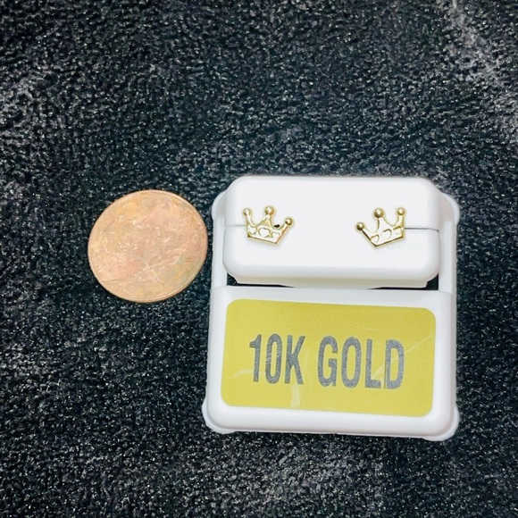 10k solid gold crown earrings for kids, adults, men, women, best gift for all - Picture 4 of 5